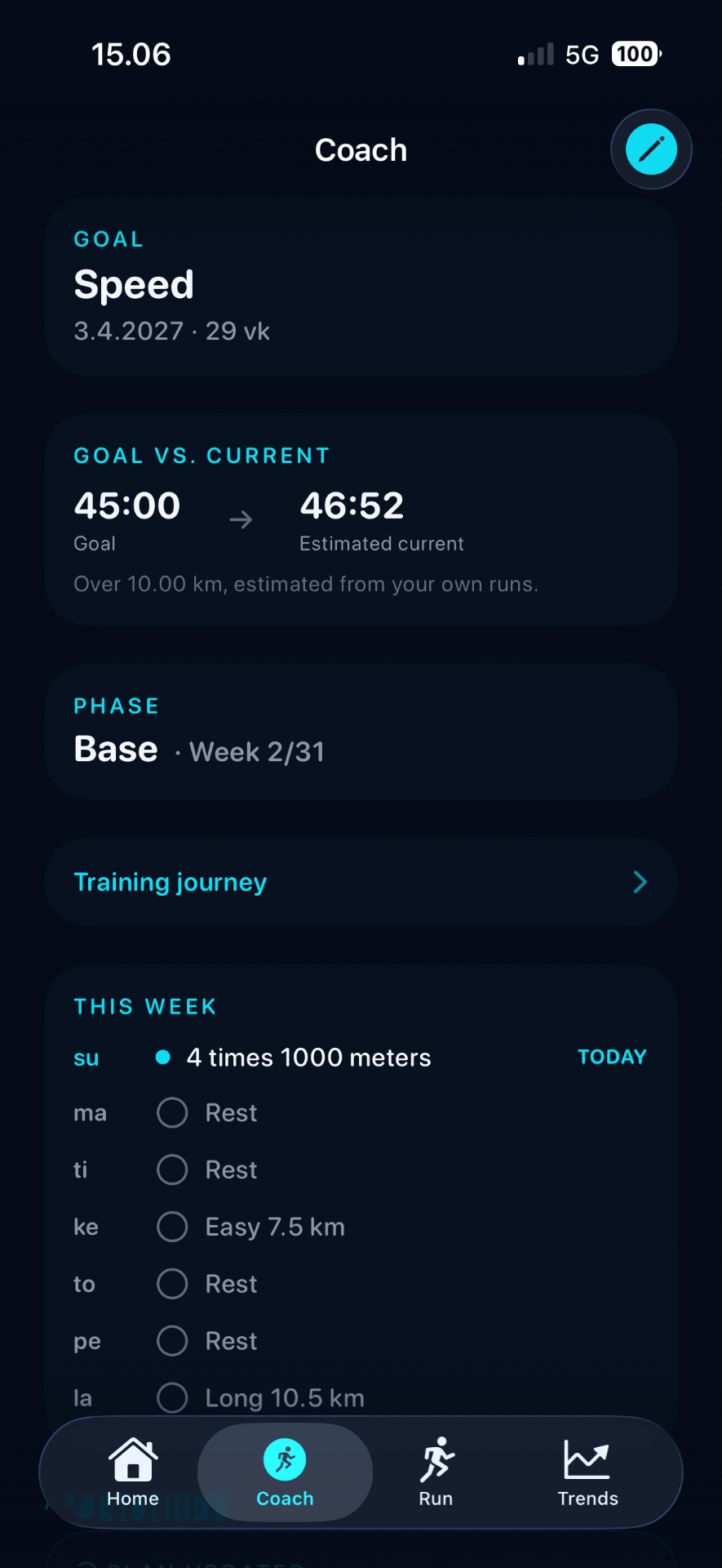 MovaiQ iOS Coach screen showing goal, current estimate, training phase and weekly plan